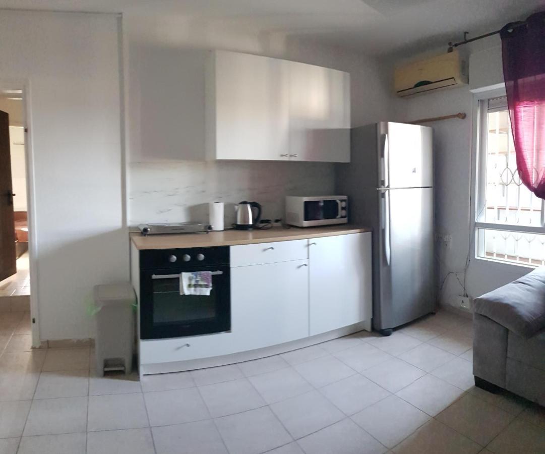 Апартаменти Cozy Flat With Parking Well-Placed Near Tlv Airport Lod Екстер'єр фото