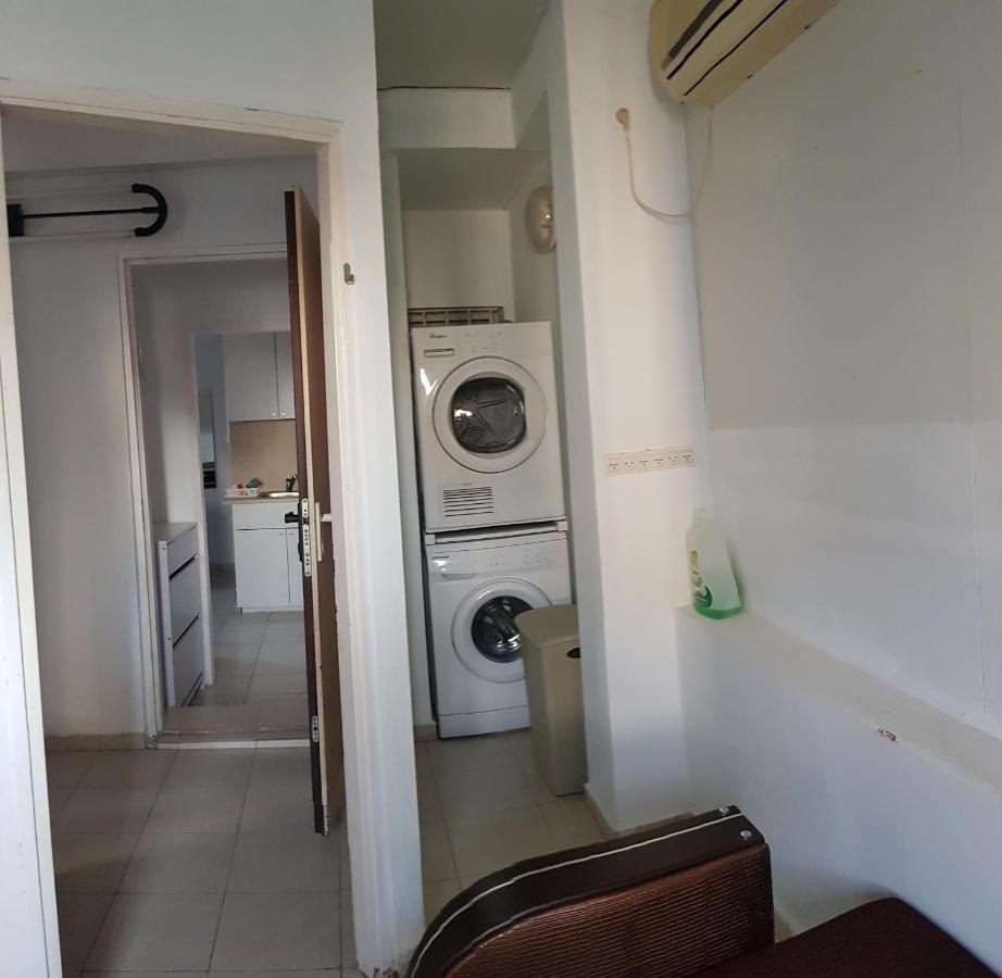 Апартаменти Cozy Flat With Parking Well-Placed Near Tlv Airport Lod Екстер'єр фото